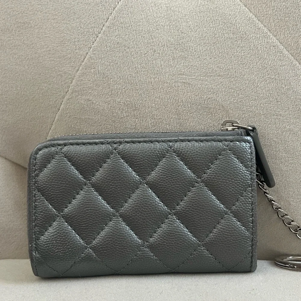 Chanel Caviar Metallic Ring Coin pouch - Picture 6 of 9